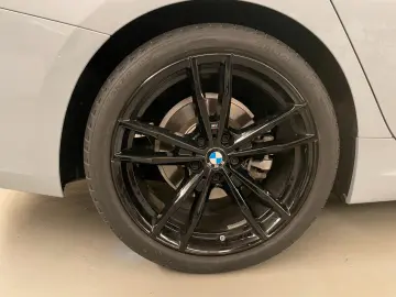 BMW 320d xDrive M Sport ACC HuD 360  Schiebedach 19