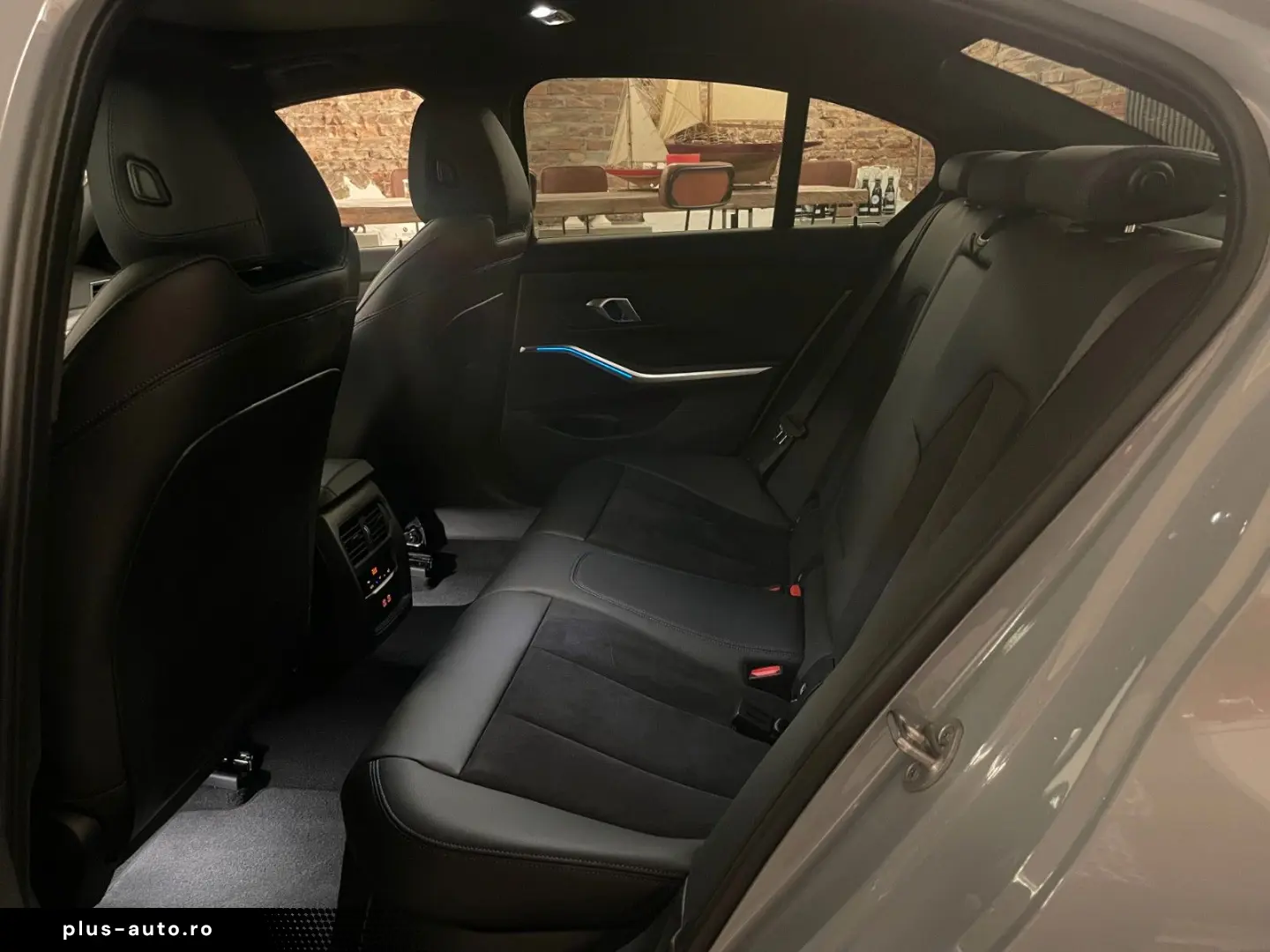 BMW 320d xDrive M Sport ACC HuD 360  Schiebedach 19