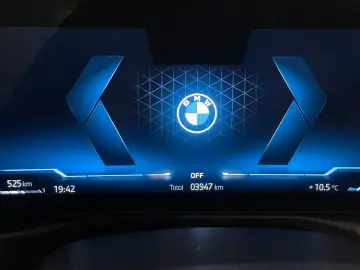 BMW 320d xDrive M Sport ACC HuD 360  Schiebedach 19