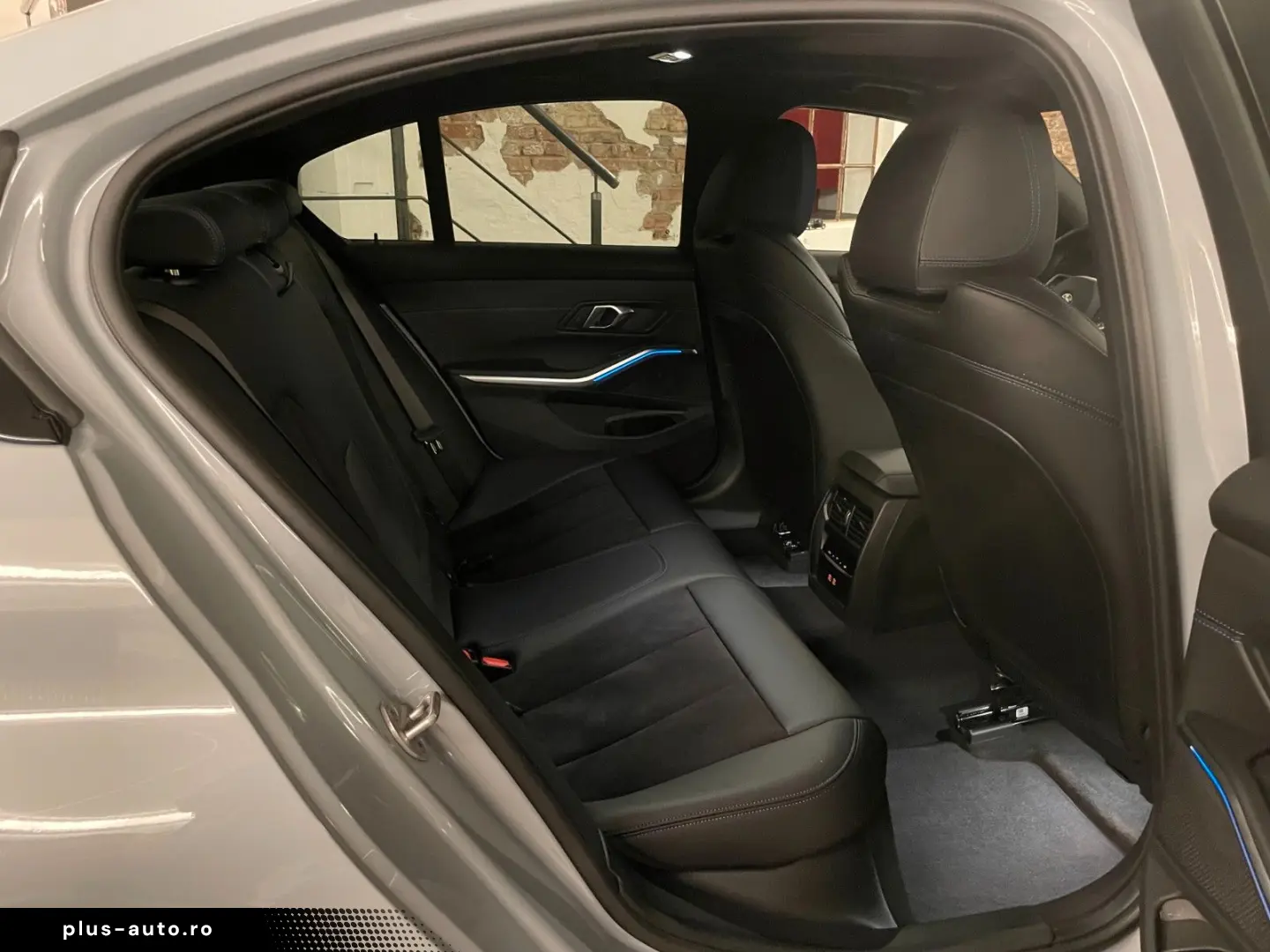 BMW 320d xDrive M Sport ACC HuD 360  Schiebedach 19