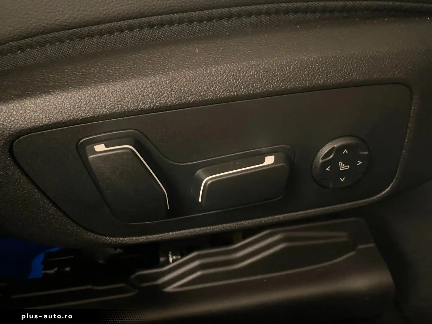 BMW 320d xDrive M Sport ACC HuD 360  Schiebedach 19