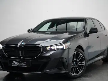 BMW 520d xDrive M Sport ICONIC KEY 360 HUD H&K MEMO