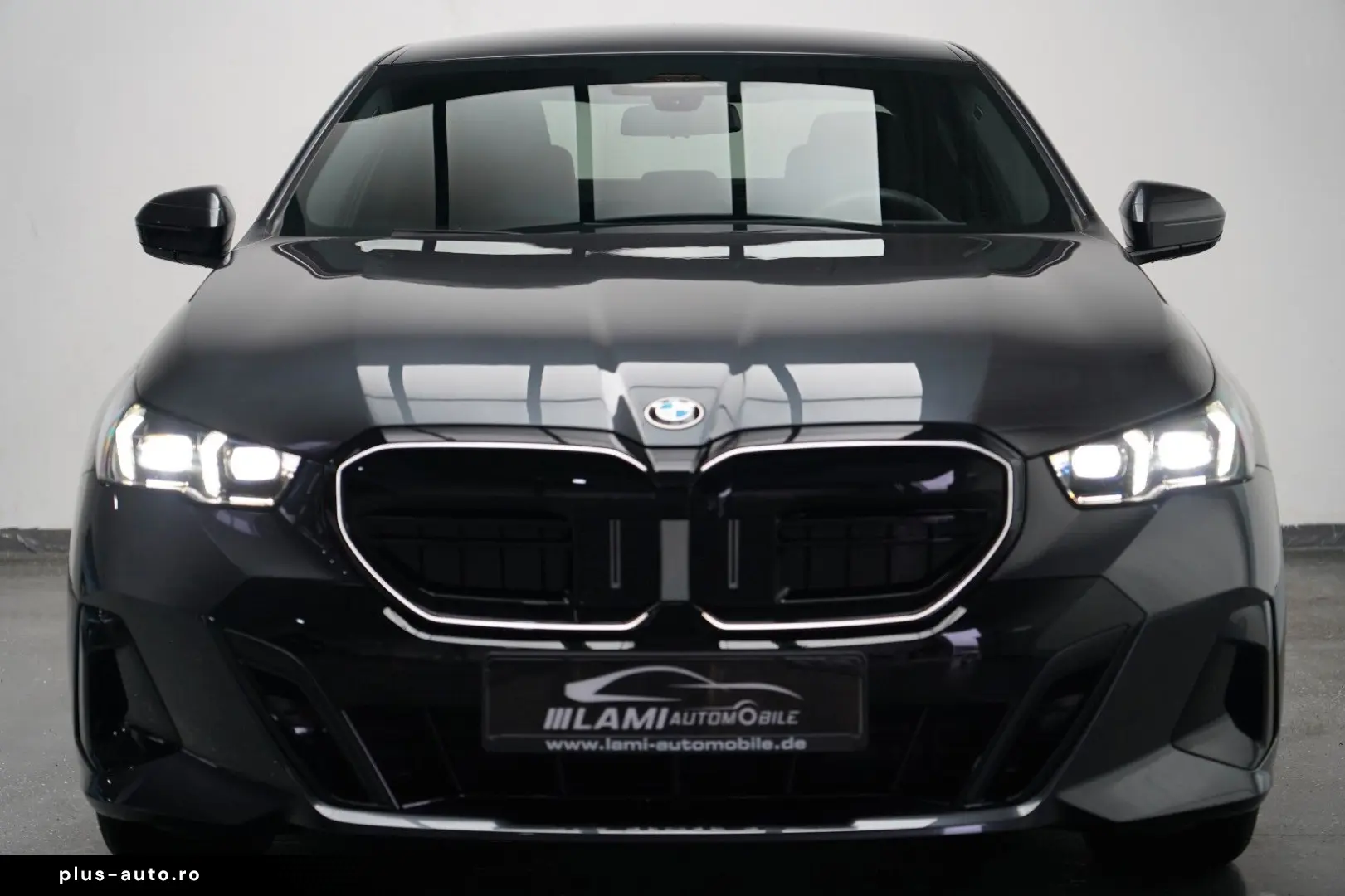 BMW 520d xDrive M Sport ICONIC KEY 360 HUD H&K MEMO