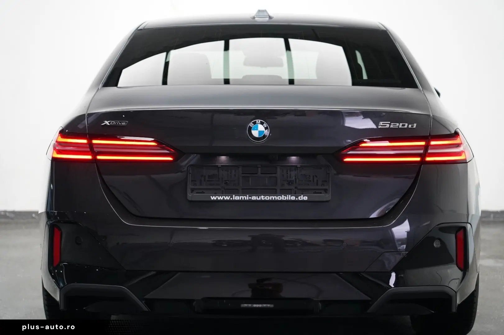 BMW 520d xDrive M Sport ICONIC KEY 360 HUD H&K MEMO