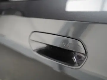 BMW 520d xDrive M Sport ICONIC KEY 360 HUD H&K MEMO