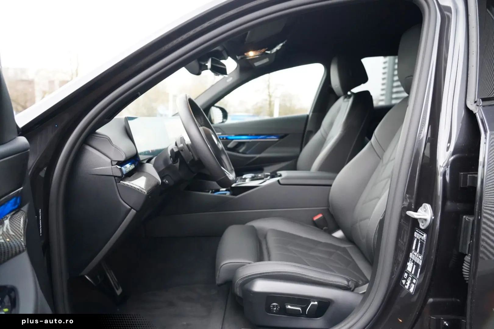 BMW 520d xDrive M Sport ICONIC KEY 360 HUD H&K MEMO