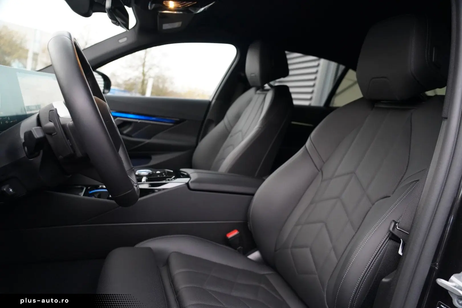 BMW 520d xDrive M Sport ICONIC KEY 360 HUD H&K MEMO