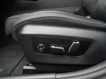 BMW 520d xDrive M Sport ICONIC KEY 360 HUD H&K MEMO