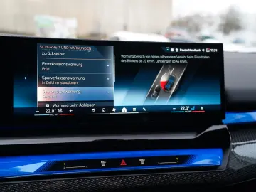 BMW 520d xDrive M Sport ICONIC KEY 360 HUD H&K MEMO