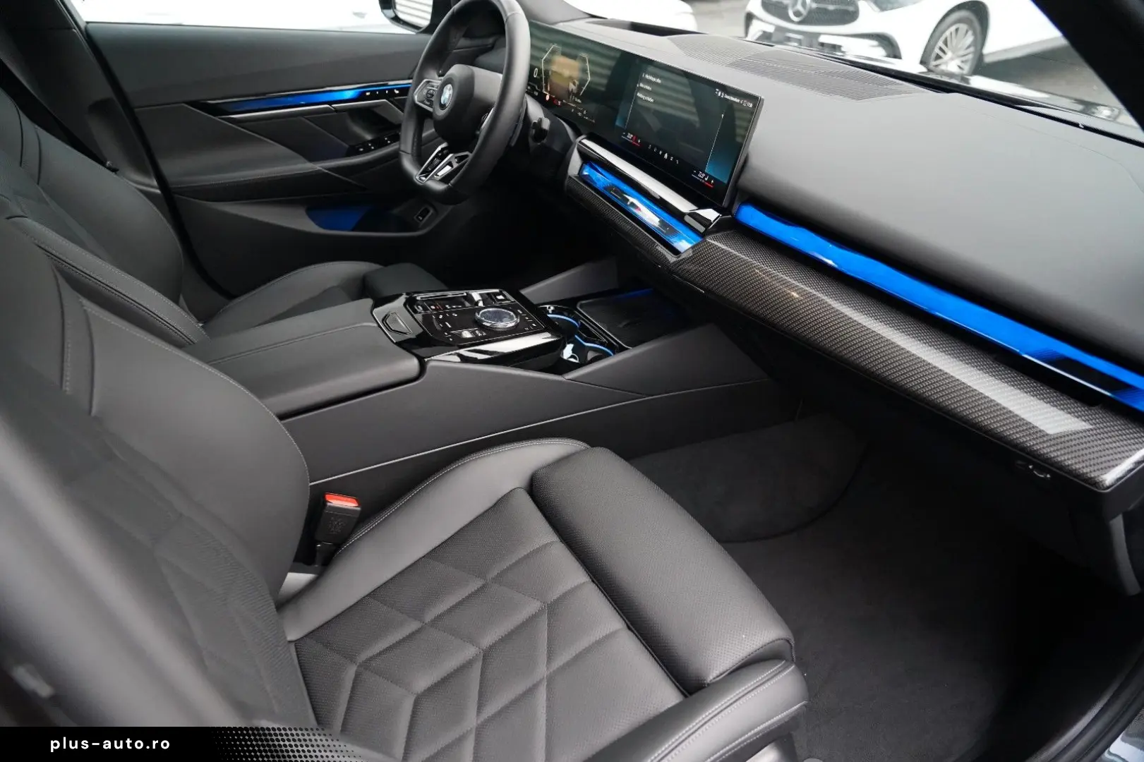 BMW 520d xDrive M Sport ICONIC KEY 360 HUD H&K MEMO