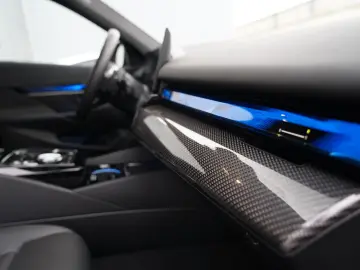 BMW 520d xDrive M Sport ICONIC KEY 360 HUD H&K MEMO