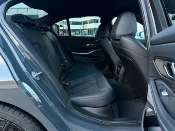 BMW 320d xD M Sport 19  h k HuD StHz Memory Ambiente