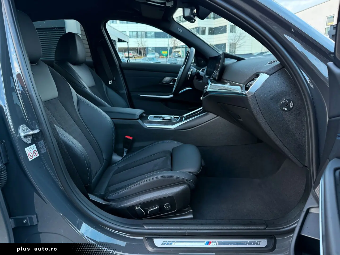 BMW 320d xD M Sport 19  h k HuD StHz Memory Ambiente