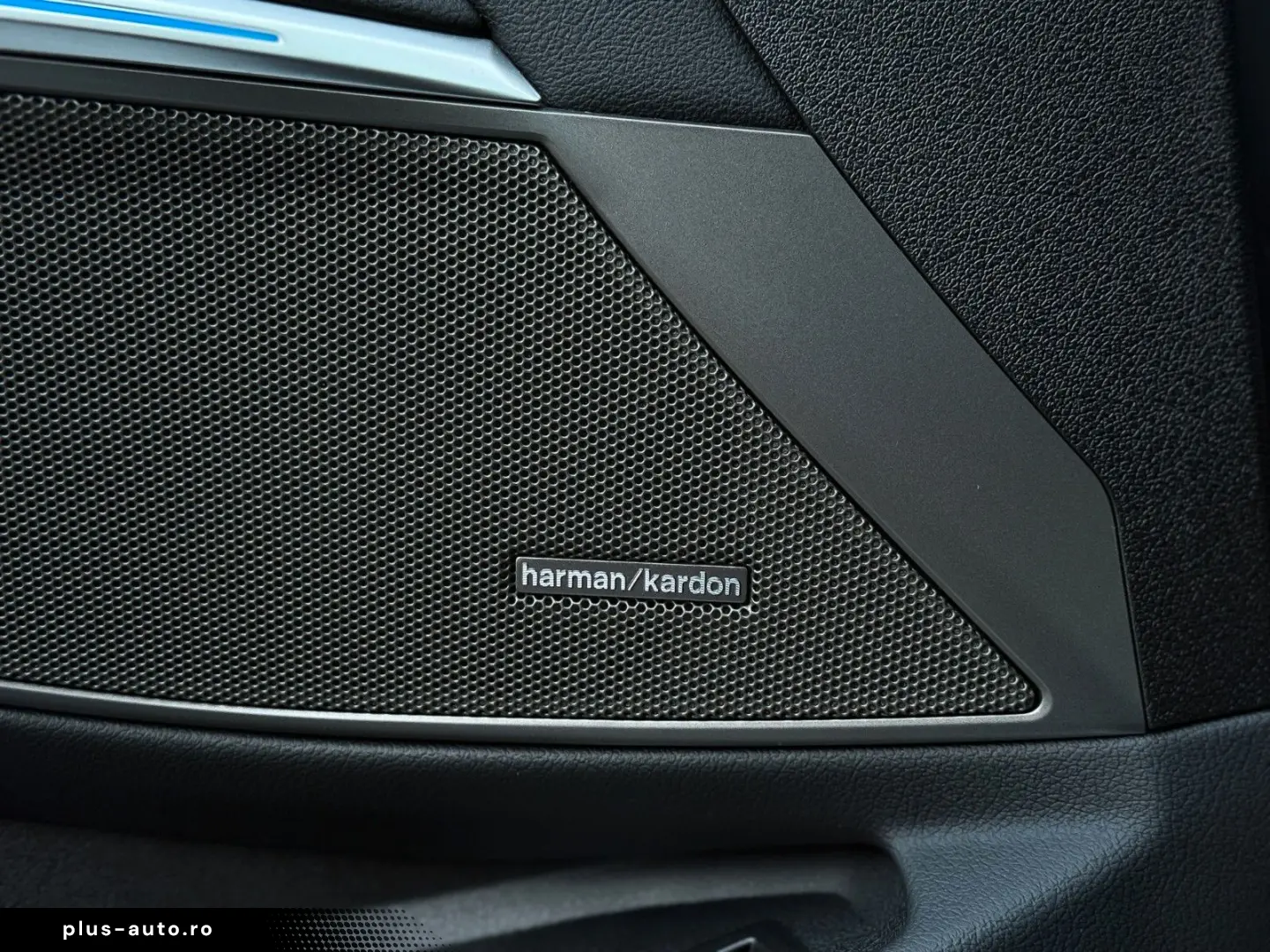 BMW 320d xD M Sport 19  h k HuD StHz Memory Ambiente