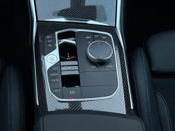 BMW 320d xD M Sport 19  h k HuD StHz Memory Ambiente