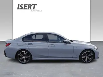 BMW 320d xDrive Lim. M Sport A.  GLASDACH HIFI DAB