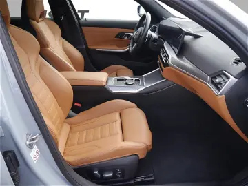 BMW 320d xDrive Lim. M Sport A.  GLASDACH HIFI DAB