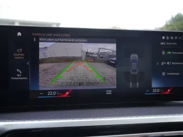 BMW 320d xDrive Lim. M Sport A.  GLASDACH HIFI DAB