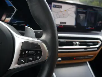 BMW 320d xDrive Lim. M Sport A.  GLASDACH HIFI DAB