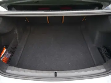 BMW 320d xDrive Lim. M Sport A.  GLASDACH HIFI DAB