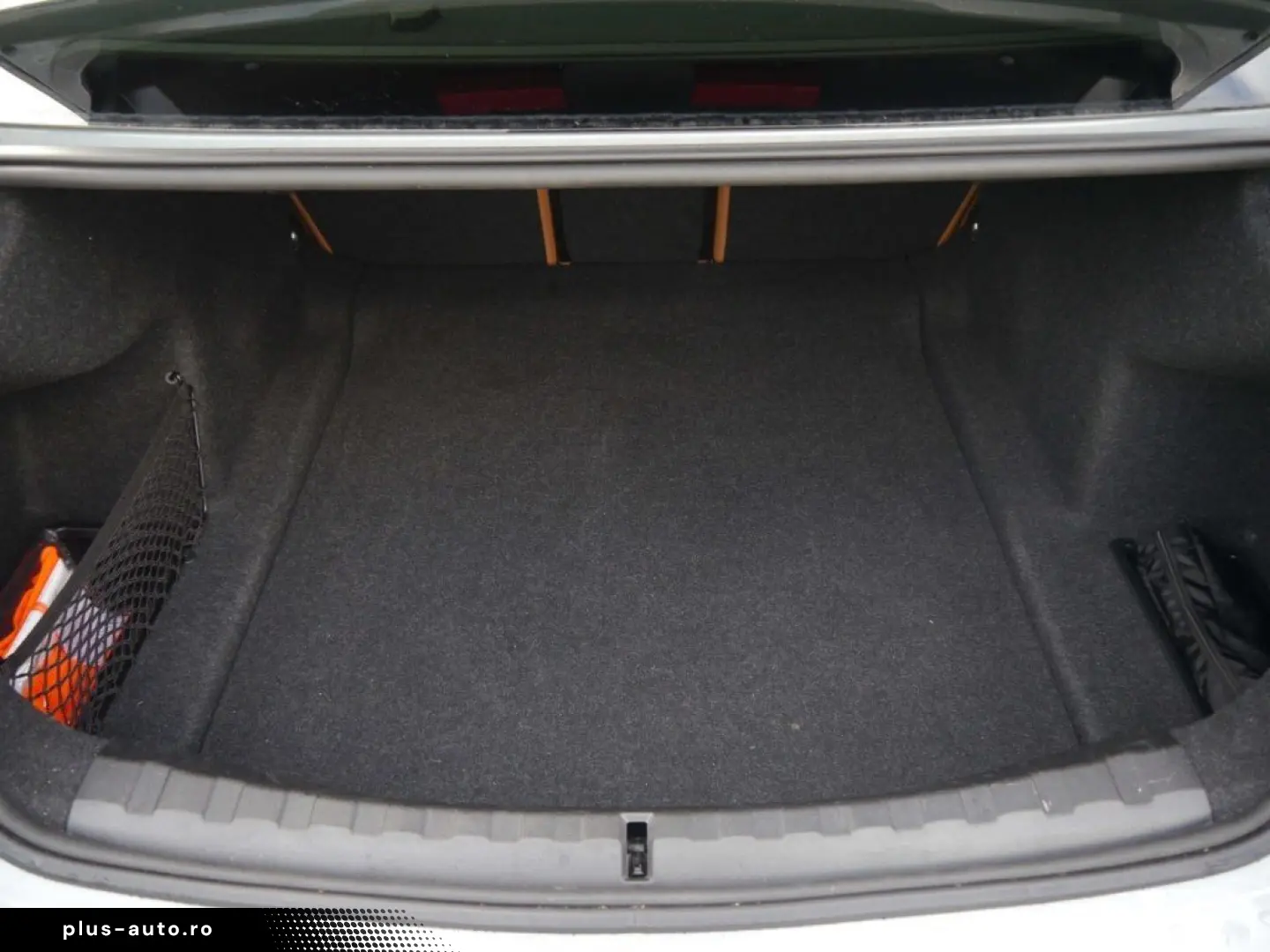 BMW 320d xDrive Lim. M Sport A.  GLASDACH HIFI DAB