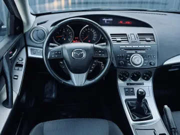 MAZDA 3   FAB 09.2011   1.6 BENZINA 105CP   EURO 5