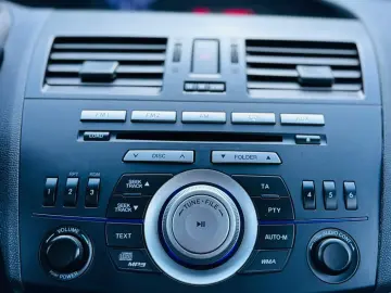 MAZDA 3   FAB 09.2011   1.6 BENZINA 105CP   EURO 5