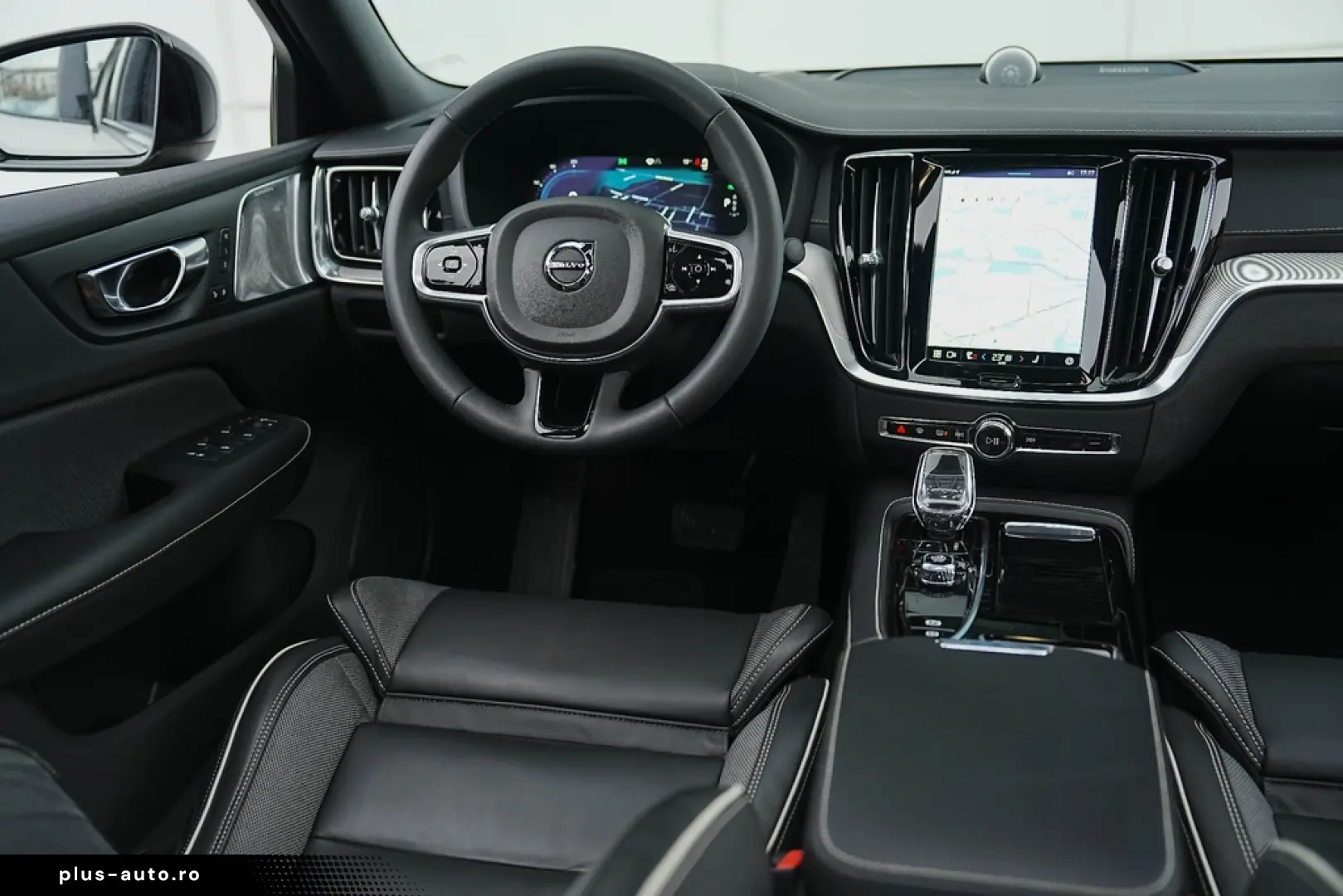 Volvo S60 T8 Recharge AWD Polestar Engineered