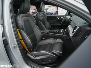 Volvo S60 T8 Recharge AWD Polestar Engineered