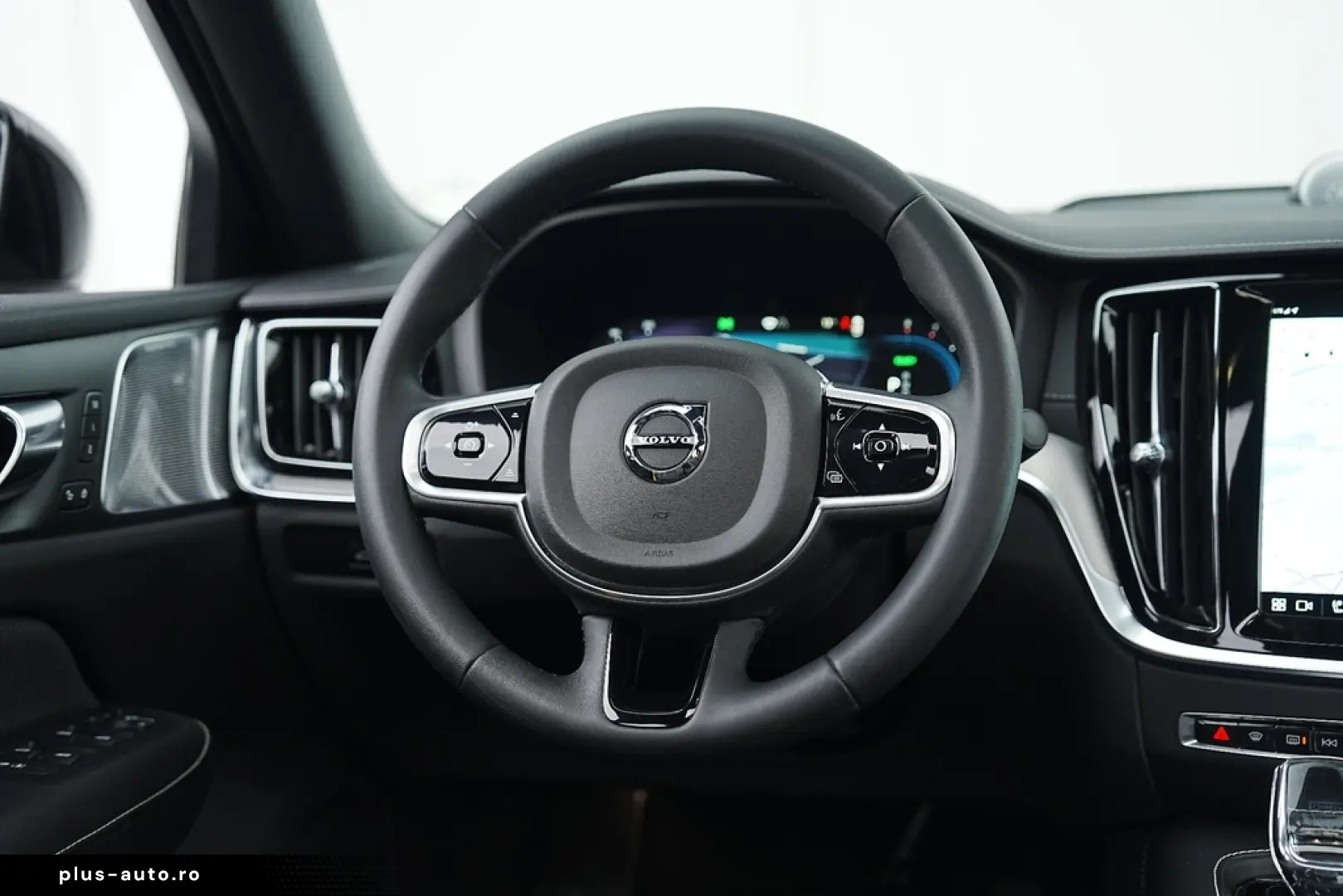 Volvo S60 T8 Recharge AWD Polestar Engineered