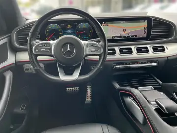 MERCEDES-BENZ GLE 300 d 4M AMG