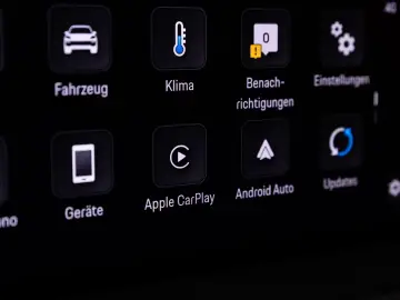 Porsche Cayenne E-Hybrid  PANO LUFT BOSE ACC