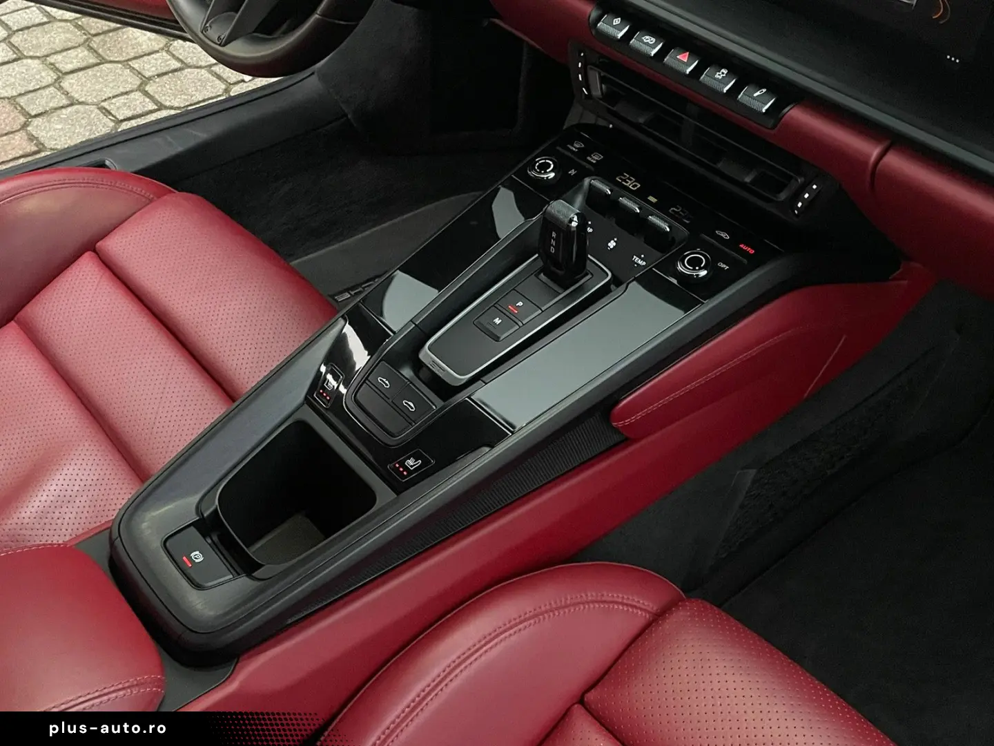 PORSCHE 992 Targa 4 GTS Chrono Design 18-Wege Matrix