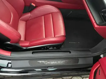 PORSCHE 992 Targa 4 GTS Chrono Design 18-Wege Matrix
