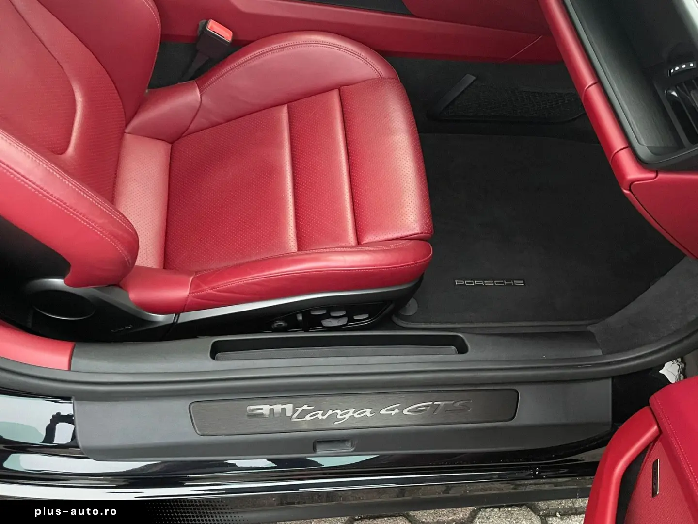 PORSCHE 992 Targa 4 GTS Chrono Design 18-Wege Matrix