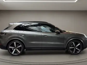 Porsche Cayenne E-Hybrid HA-Lenkung InnoDrive