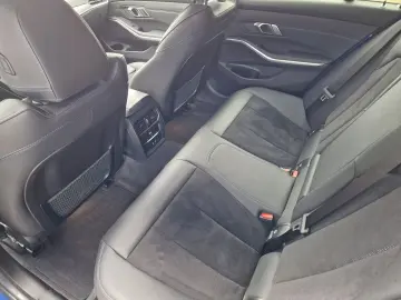 BMW 330e M Sportpaket Head-Up HiFi DAB LED