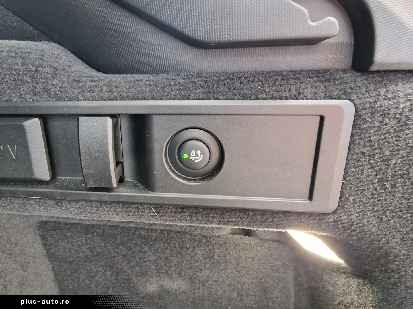 BMW 330e M Sportpaket Head-Up HiFi DAB LED