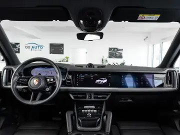 Porsche Cayenne E-Hybrid Pano Luft Beifahrerdisplay