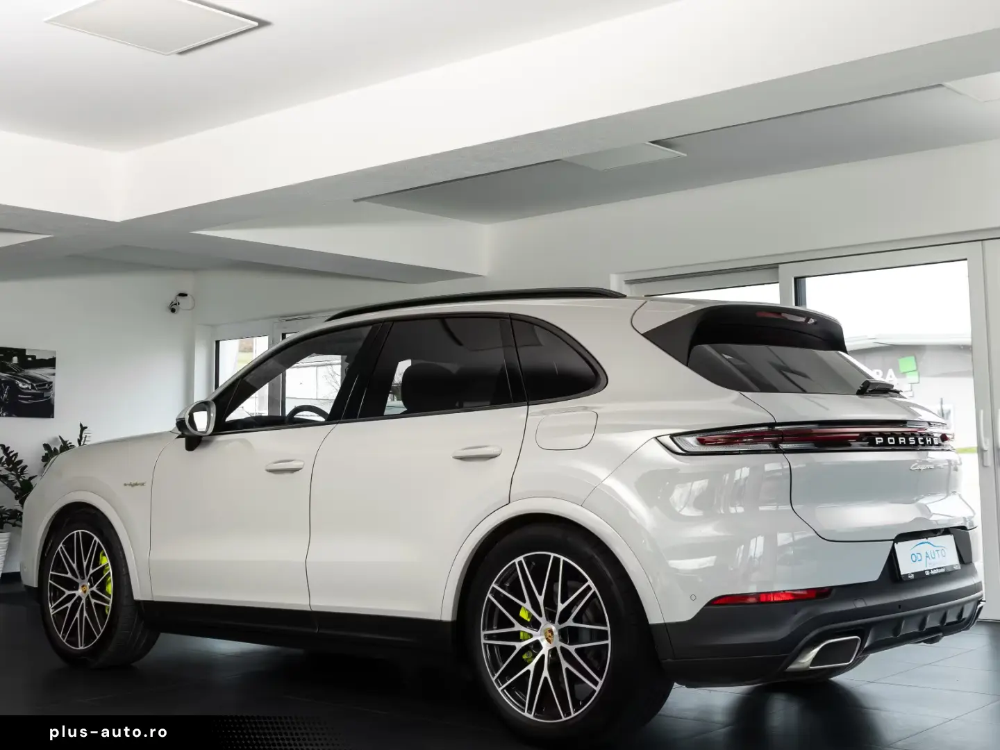 Porsche Cayenne E-Hybrid Pano Luft Beifahrerdisplay
