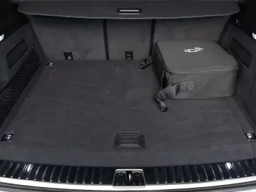 Porsche Cayenne E-Hybrid Pano Luft Beifahrerdisplay