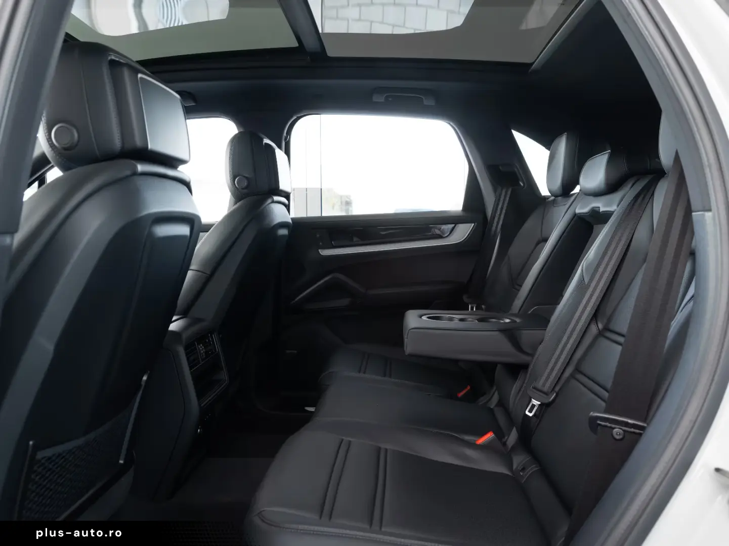 Porsche Cayenne E-Hybrid Pano Luft Beifahrerdisplay