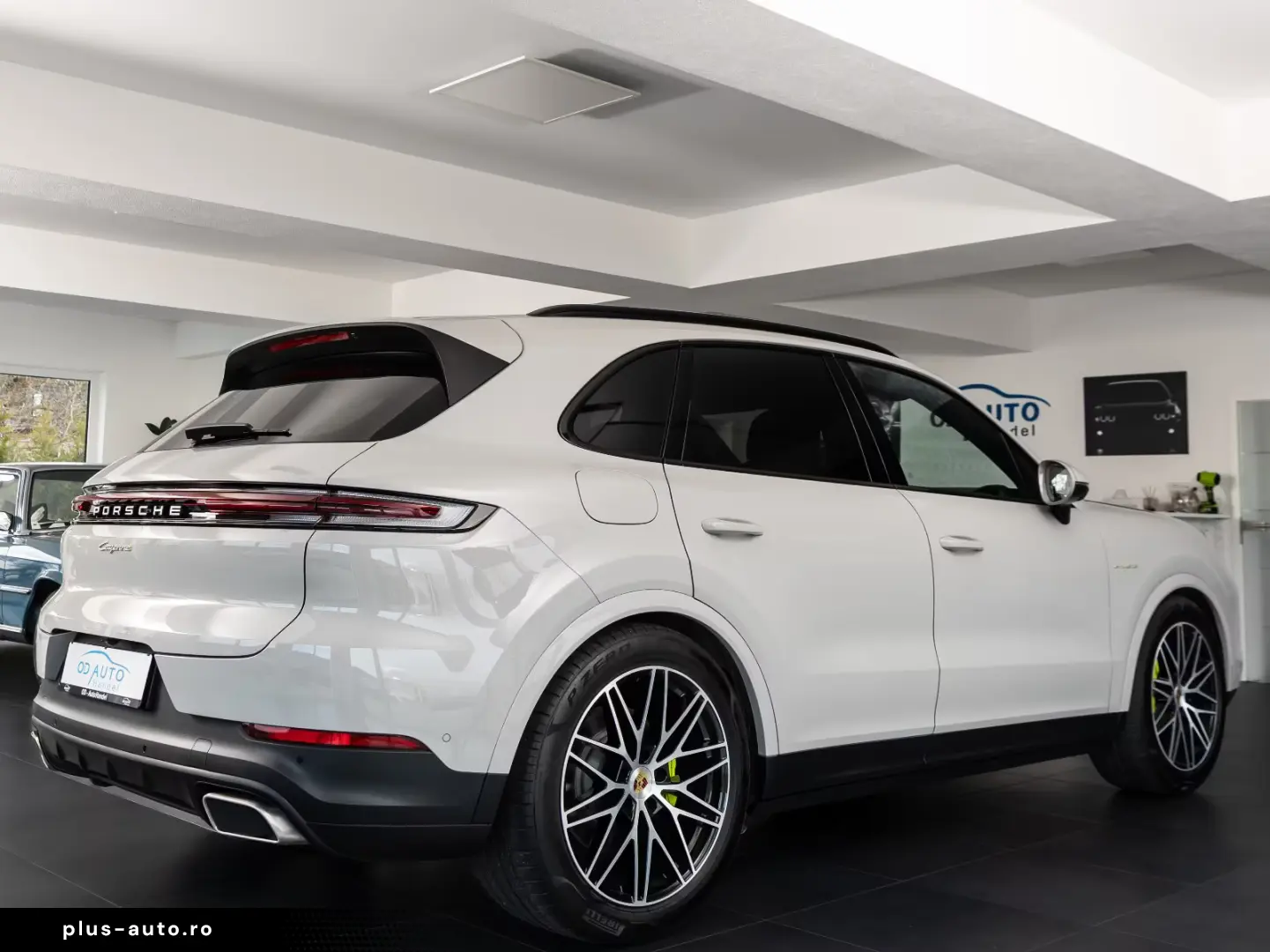 Porsche Cayenne E-Hybrid Pano Luft Beifahrerdisplay