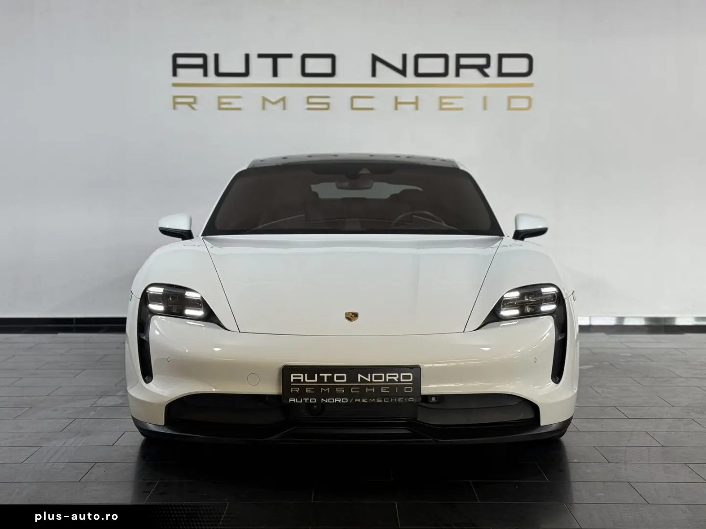 PORSCHE Taycan  Sport-Chrono Pano PDLS  79 2kWh Approved