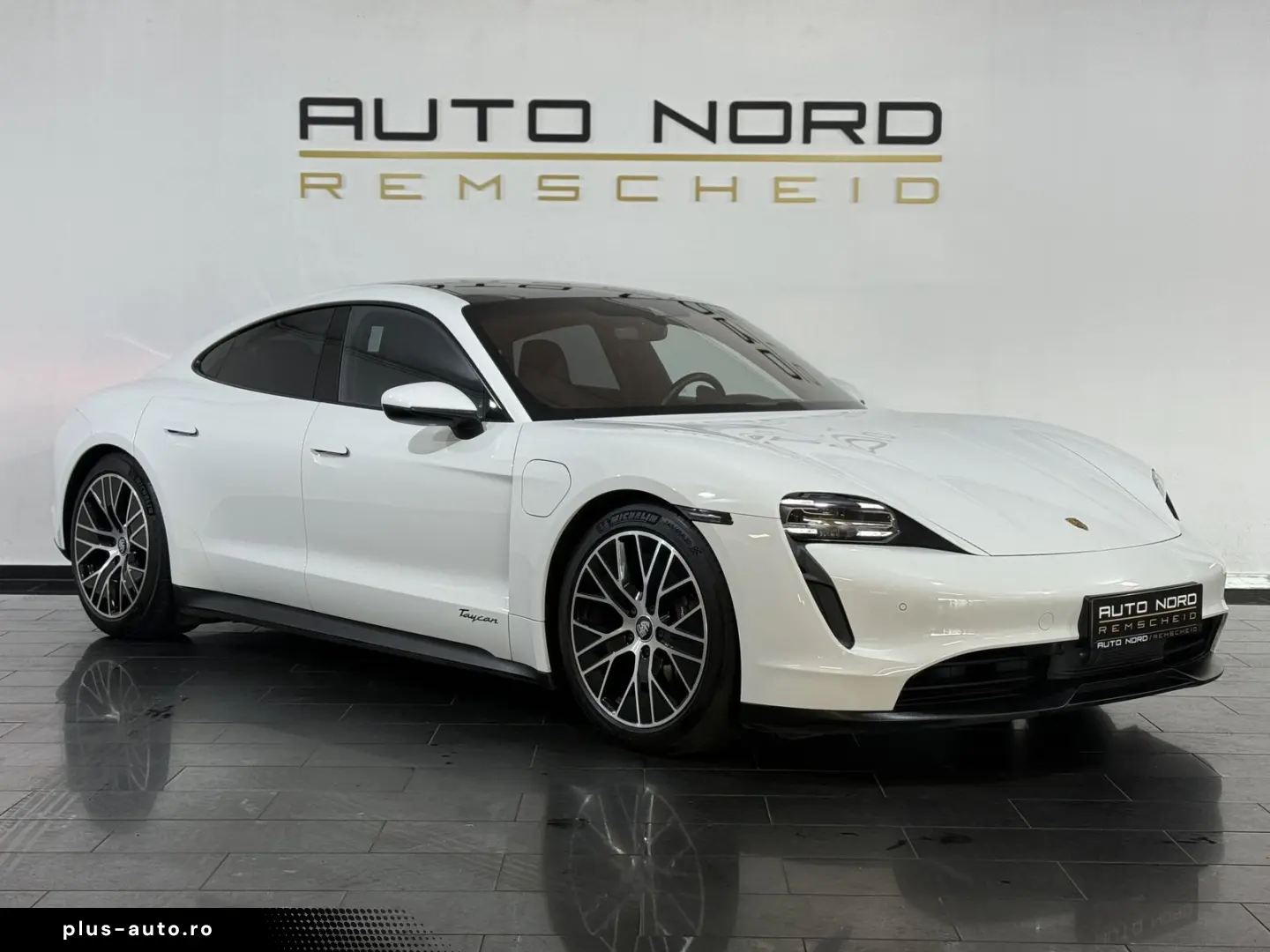 PORSCHE Taycan  Sport-Chrono Pano PDLS  79 2kWh Approved