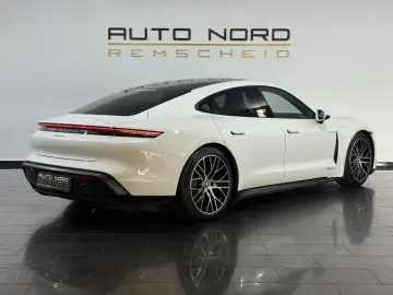 PORSCHE Taycan  Sport-Chrono Pano PDLS  79 2kWh Approved