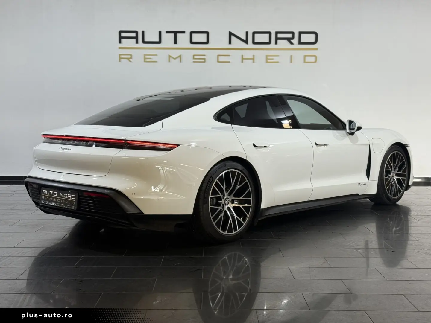 PORSCHE Taycan  Sport-Chrono Pano PDLS  79 2kWh Approved