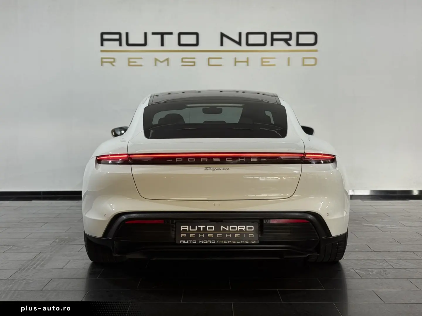 PORSCHE Taycan  Sport-Chrono Pano PDLS  79 2kWh Approved