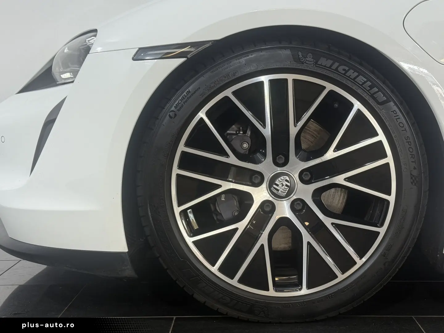 PORSCHE Taycan  Sport-Chrono Pano PDLS  79 2kWh Approved