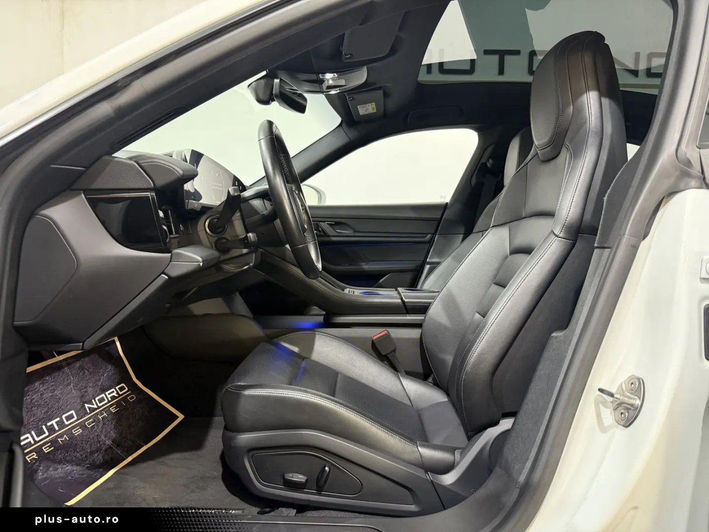 PORSCHE Taycan  Sport-Chrono Pano PDLS  79 2kWh Approved